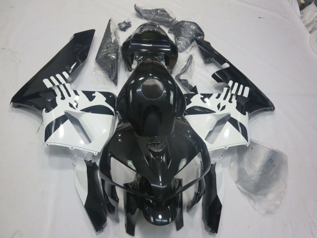 2005-2006 Schwarz Glänzend & Punisher-Logo CBR600RR Verkleidung